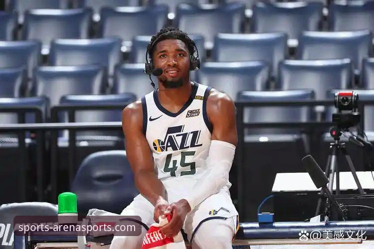 体育官网地址 骑士险胜魔术,米切尔42分闪耀全场:一场关键卡位战的深度解析